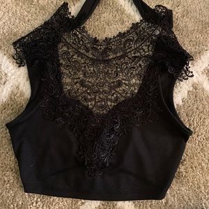 ❗️NWOT lace halter crop top